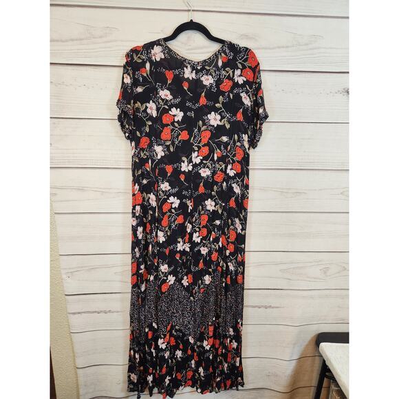 Lola P. Women's Black Floral Rayon V-Neck Short Sleeve Maxi Dress Size Medium - Picture 2 of 5